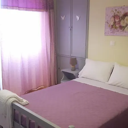 μωβ φωλια / Purple Nest Apartamento Corfu (city)