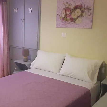 μωβ φωλια / Purple Nest Apartamento Corfu (city)
